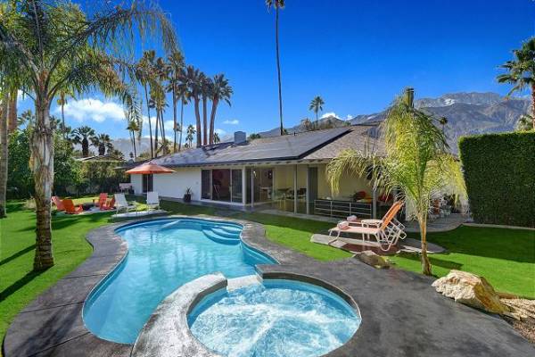 Palm Springs House Rentals