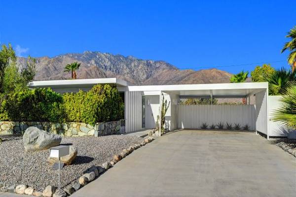 North Palm Springs Vacation Rental